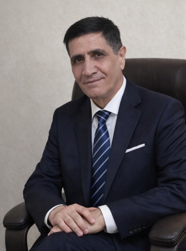 عميد المعهد العالي
